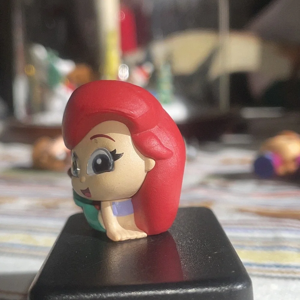 Disney Doorables - Little Mermaid - Young Ariel With Hands‎ Down